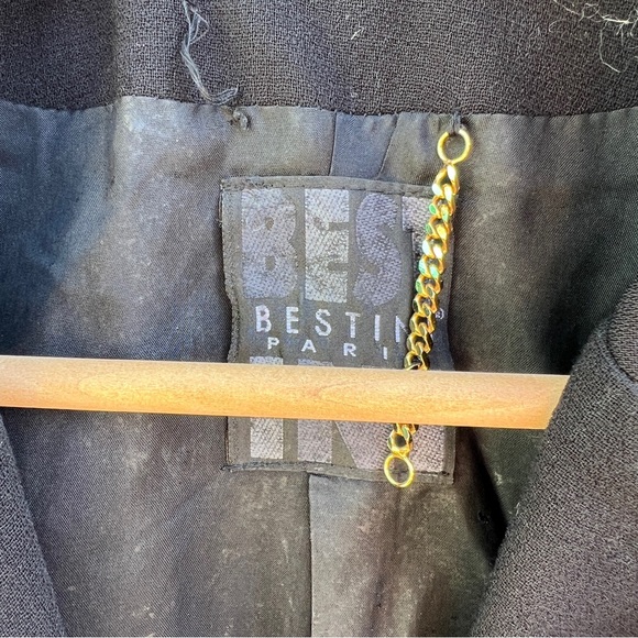 80’s Gold Statement Button Black Blazer - Picture 3 of 15